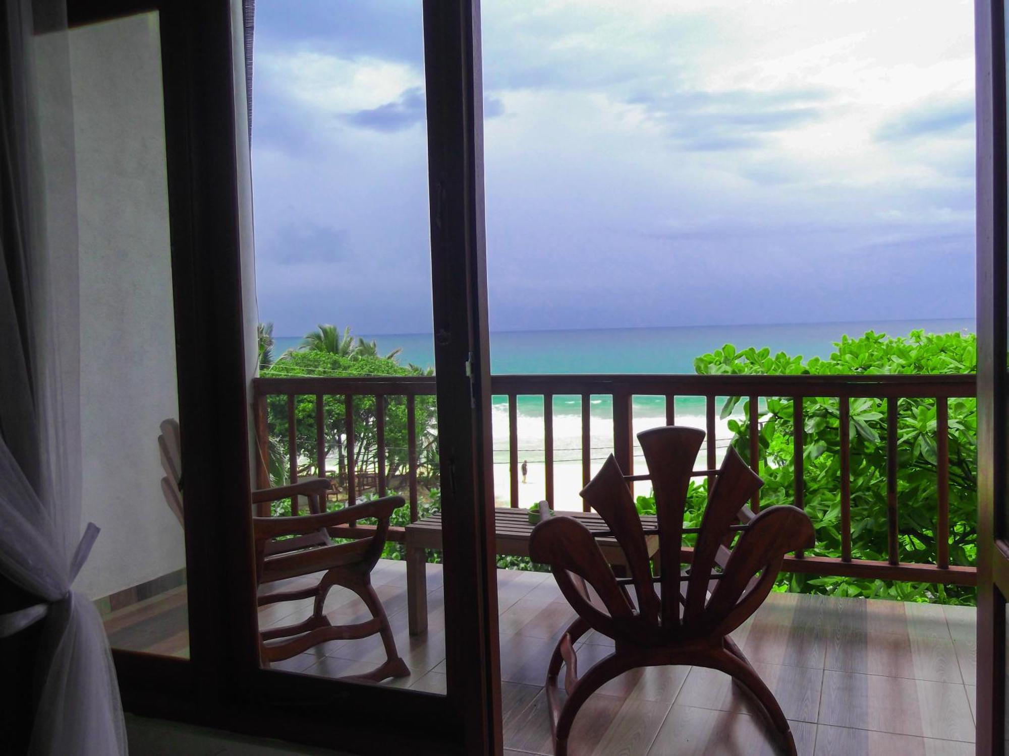 Seashore Mirissa Exterior photo